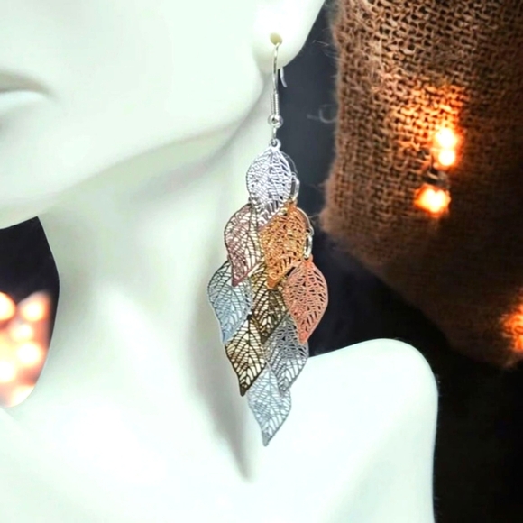 ๐Boho Chic Multicolor Leaf Dangle Earrings Lightweight Festival Trendy Jewelry - Picture 10 of 12